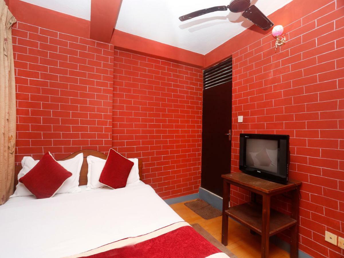 Spot On 497 Hotel Potala Kathmandu Bagian luar foto